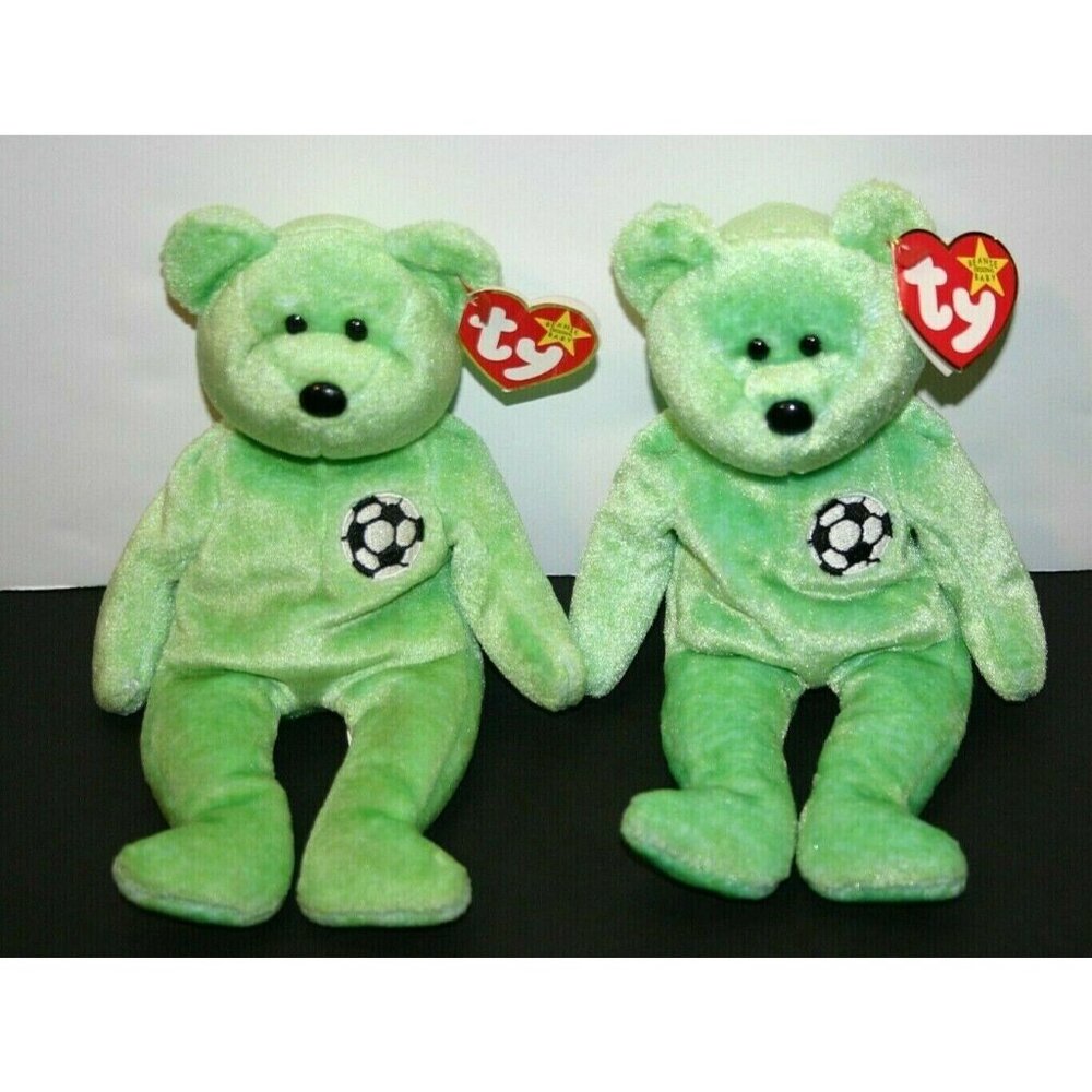 TY Beanie Baby 1999 Kicks soccer bear green 4229 set LOT (2)